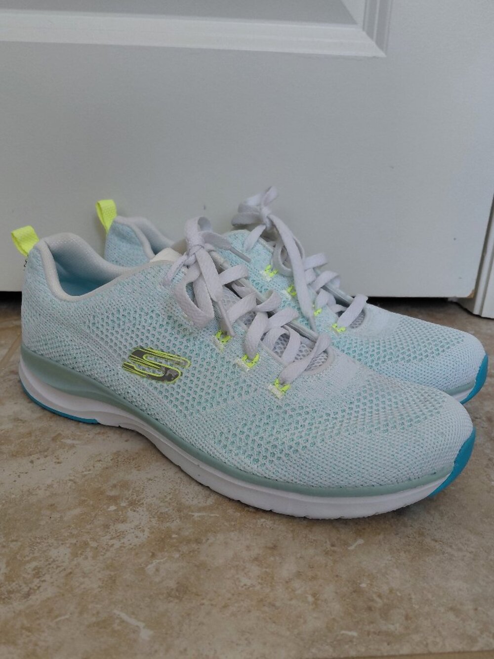 Skechers Ultra Groove Mint Mesh Tennis Shoes